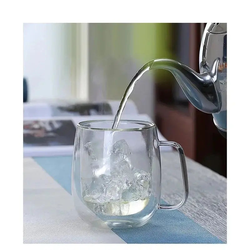 Caneca Minimalista de Vidro Borosilicato Resistente ao Calor e Parede Dupla Casamarella