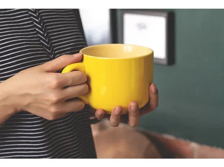 Caneca de Café de Cerâmica Amarela 680ML Casamarella