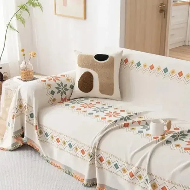 Capa de Sofá Decorativa Boho 100% Poliéster com Estampa Étnica e Franjas Casamarella