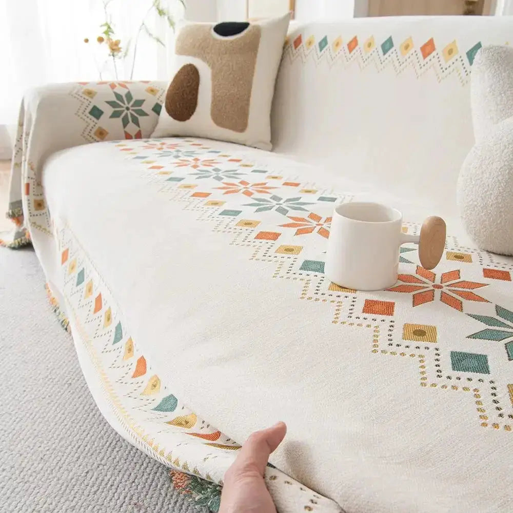 Capa de Sofá Decorativa Boho 100% Poliéster com Estampa Étnica e Franjas Casamarella
