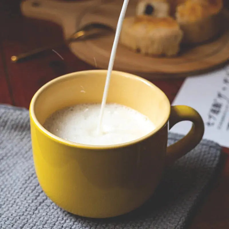 Caneca de Café de Cerâmica Amarela 680ML Casamarella