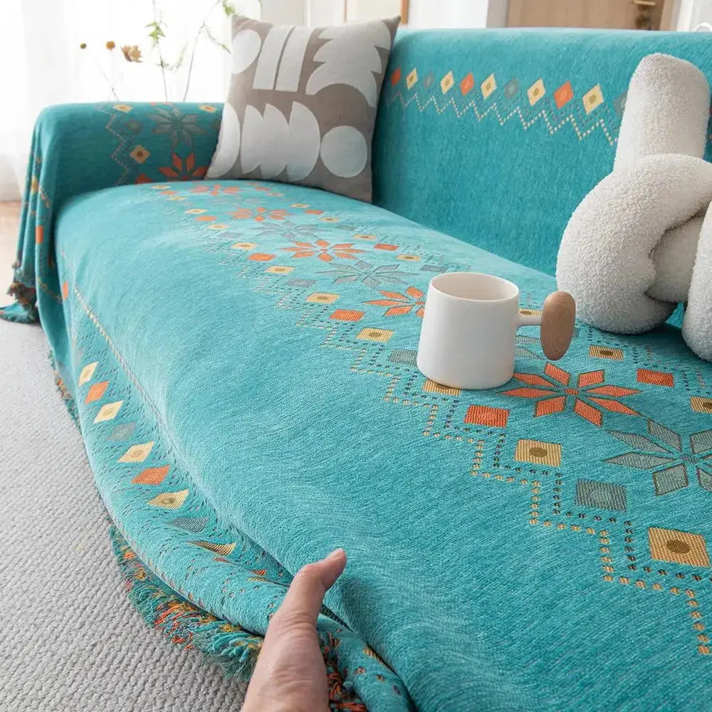Capa de Sofá Decorativa Boho 100% Poliéster com Estampa Étnica e Franjas Casamarella
