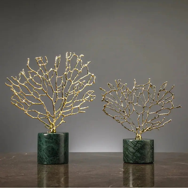 Estatueta Decorativa em Formato de Coral com Base de Vidro Casamarella