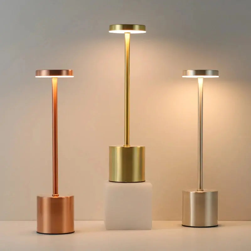 Luminária de Mesa LED Sem Fio com Sensor de Toque Casamarella